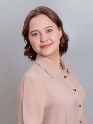 Педагогический работник Акзамова Диана Ренатовна